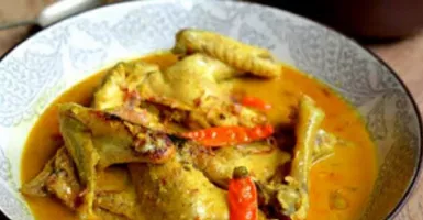 Ayam Lodho, Cita Rasa Bumbu Khas Santan Rempah dari Jawa Timur