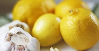 Lemon Campur Bawang Putih Ternyata Khasiatnya Dahsyat Banget