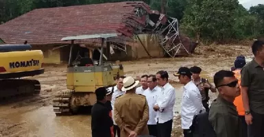 Banjir Bandang, Pak Jokowi Minta Tambang Emas Ilegal Dihentikan