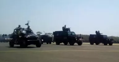 Hebatnya Kendaraan Tempur Dalam Negeri di Parade HUT Ke-74 TNI