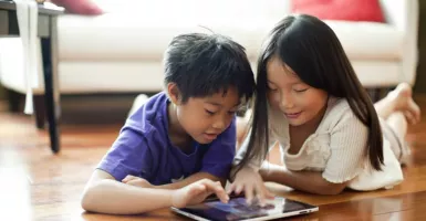 Anak Belajar di Rumah, Orang Tua Perlu Batasi Pemakaian Gadget