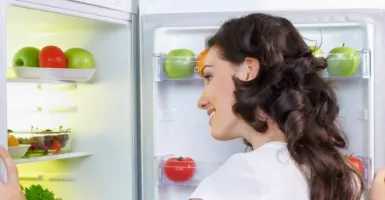 Tak Boleh Asal, Ketahui 3 Cara Tepat Menyimpan Makanan di Kulkas