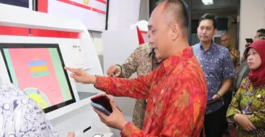 Inovasi Staf Pak Tito Keren, Cetak e-KTP Bak Ambil Uang di ATM