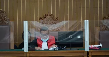Ketok Palu, Hakim PN Jaksel Tolak Gugatan Praperadilan Rizieq