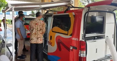 Daihatsu Donasikan 2 Mobil Gran Max Klinik ke Pemprov DKI