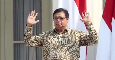 LSM Dorong Jokowi untuk Reshuffle Airlangga Hartarto, Jleb Banget