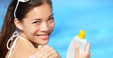 2 Racikan Sunscreen Alami untuk Hindari Risiko Kulit Terbakar 