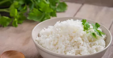 3 Mitos yang Menyesatkan Soal Makan Nasi Putih