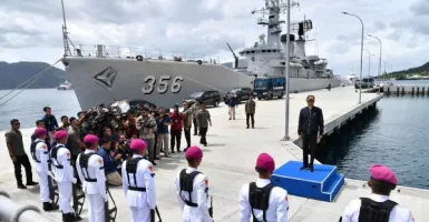 Presiden Jokowi Pandang Laut Natuna, Kapal China Langsung Ngacir