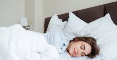 Jangan Keseringan Tidur Terlalu Lama, Ketahui 5 Efek Buruknya!