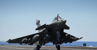 Prabowo Ketok Palu: Jet Tempur Rafale Prancis vs Sukhoi-35 Rusia