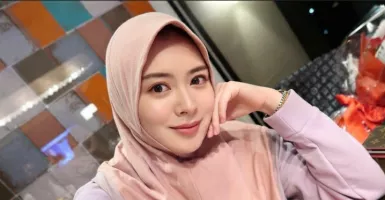 Manisnya 4 OOTD Hijab Ayana Moon, Bisa Kamu Tiru untuk Iftar Nih