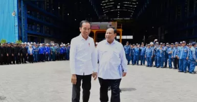 China Ampun-ampunan, Prabowo dan Jokowi Asyik Lihat Kapal Selam