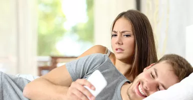 4 Cara Hilangkan Trauma dari Suami yang Selingkuh