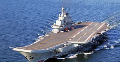 Kapal Perang Raksasa China Bikin Amerika Panas Dingin