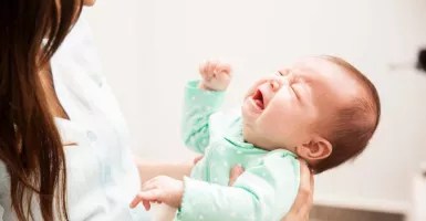 Moms, Ketahui 3 Cara Menidurkan Bayi Tanpa Membuatnya Menangis