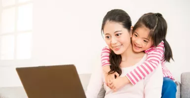 Tips Tetap Produktif Bekerja dari Rumah Sambil Mengurus Anak