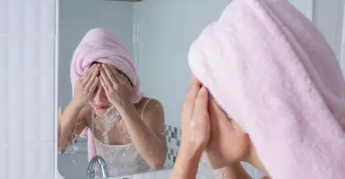 4 Tanda Sabun Cuci Muka yang Kamu Pakai Tidak Cocok