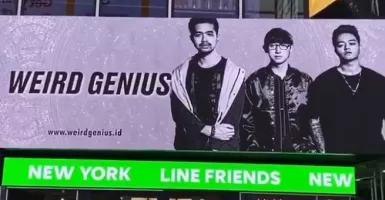 Gokil! Poster Weird Genius Mejeng di Times Square New York
