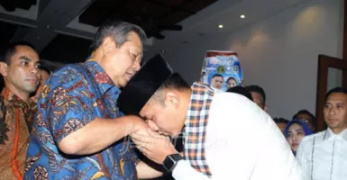 Jika Bisa Keluar dari Bayang-Bayang SBY, Maka AHY Pemimpin Sejati