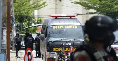 Rocky Gerung Curiga Bom Makassar untuk Pengalihan Isu Sidang HRS