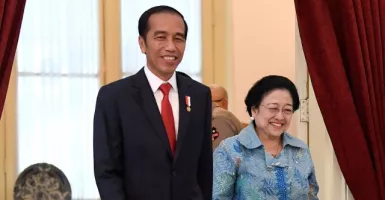 Tegas! Rocky Gerung Beber Permainan Kekuasaan di Lingkaran Jokowi