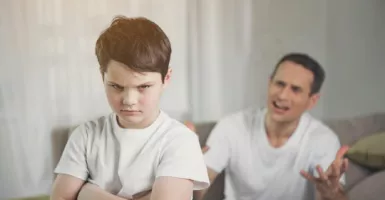 Ayah Mewariskan Sifat Pemarah kepada Anak