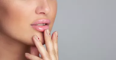 3 Lip Balm Berwarna Terkece yang Bisa Membuat Bibir Selalu Lembap