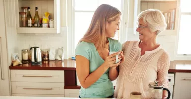 5 Tips Membuat Calon Mertua Menerima dan Sayang Sama Kamu