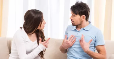 3 Perilaku Buruk Istri yang Bikin Suami Tidak Betah di Rumah