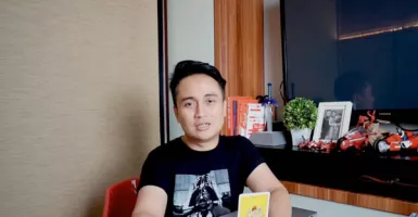 Tarot Denny Darko Terawang Mensos Risma, Kartunya Ajib Banget