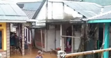 Sungai Cibala Meluap, Tiga Kampung di Cianjur Tergenang Banjir