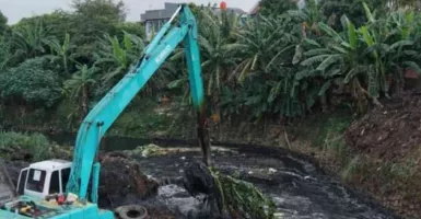 Cegah Banjir, Kabupaten Bekasi Normalisasi 44 Titik Sungai