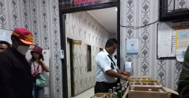 Jelang Nataru, Aparat Gabungan Purwakarta Sita 755 Botol Miras