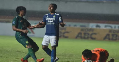 Pelatih Persebaya Ingin Persib Bandung Main dengan Kekuatan Penuh