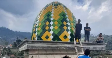 Komunitas Moge HDCI Bantu Pembangunan Kubah Masjid di Lembang