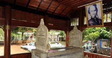 Makam Cut Nyak Dhien Selalu Dirawat, Sebut Ridwan Kamil