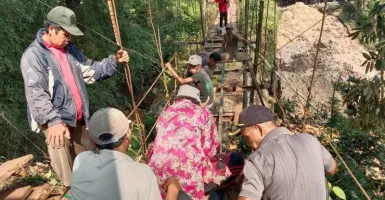 Jembatan di Kecamatan Takokak Cianjur Rusak Parah, Warga Mengeluh