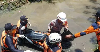 Innalillahi, Seorang Lansia Tewas Akibat Banjir di Bandung
