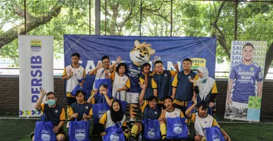 Persib Bandung ajak penyandang Down Syndrome Bermain Bola Bersama