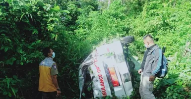 Ambulans Masuk Jurang di Garut, Kondisi Sopir Jadi Perhatian
