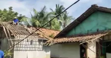 Angin Puting Beliung Buat 4 Rumah Rusak di Kabupaten Bekasi