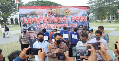 Polisi Tangkap 4 Begal Kaca Mobil di Bogor, Sudah 4 Kali Beraksi