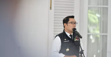 Gubernur Jawa Barat Ridwan Kamil Salat Idulfitri di sini
