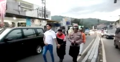 2 Orang Ini Mabuk dan Melawan Polisi di Malangbong, Garut