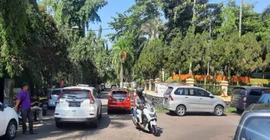 Parkir Liar di GDC Tumbuh Subur, Wakil Ketua DPRD Kritik Keras