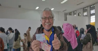 Pemkot Bandung Mulai Salurkan BLT BBM, Warga Kini Tersenyum