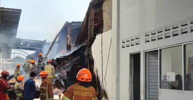 Fakta-Fakta Kebakaran Pabrik Triplek Bandung, 16 Jam Belum juga Padam