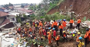 Sungai Cipamingkis Mengamuk, Belasan Rumah di Bogor Terdampak