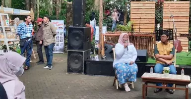 Lepas Gaji Rp 12 Juta, Opik Pilih Budidaya Jamur Tiram di Bandung